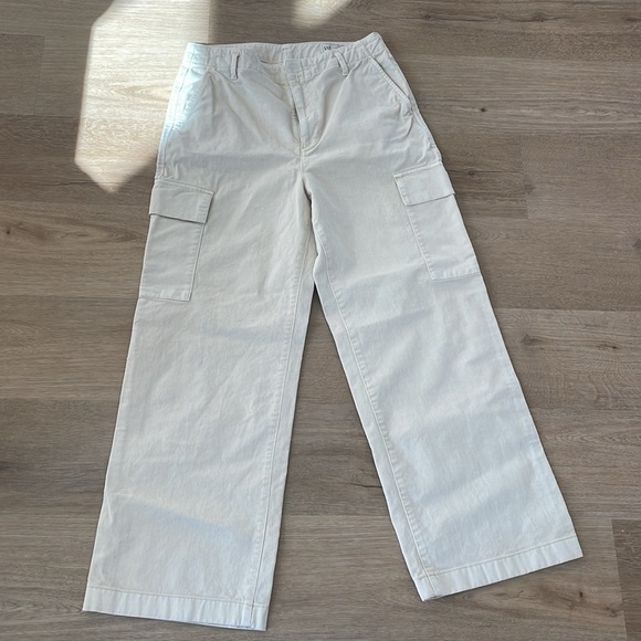 Gap loose khaki cargo pants - Picture 5 of 6